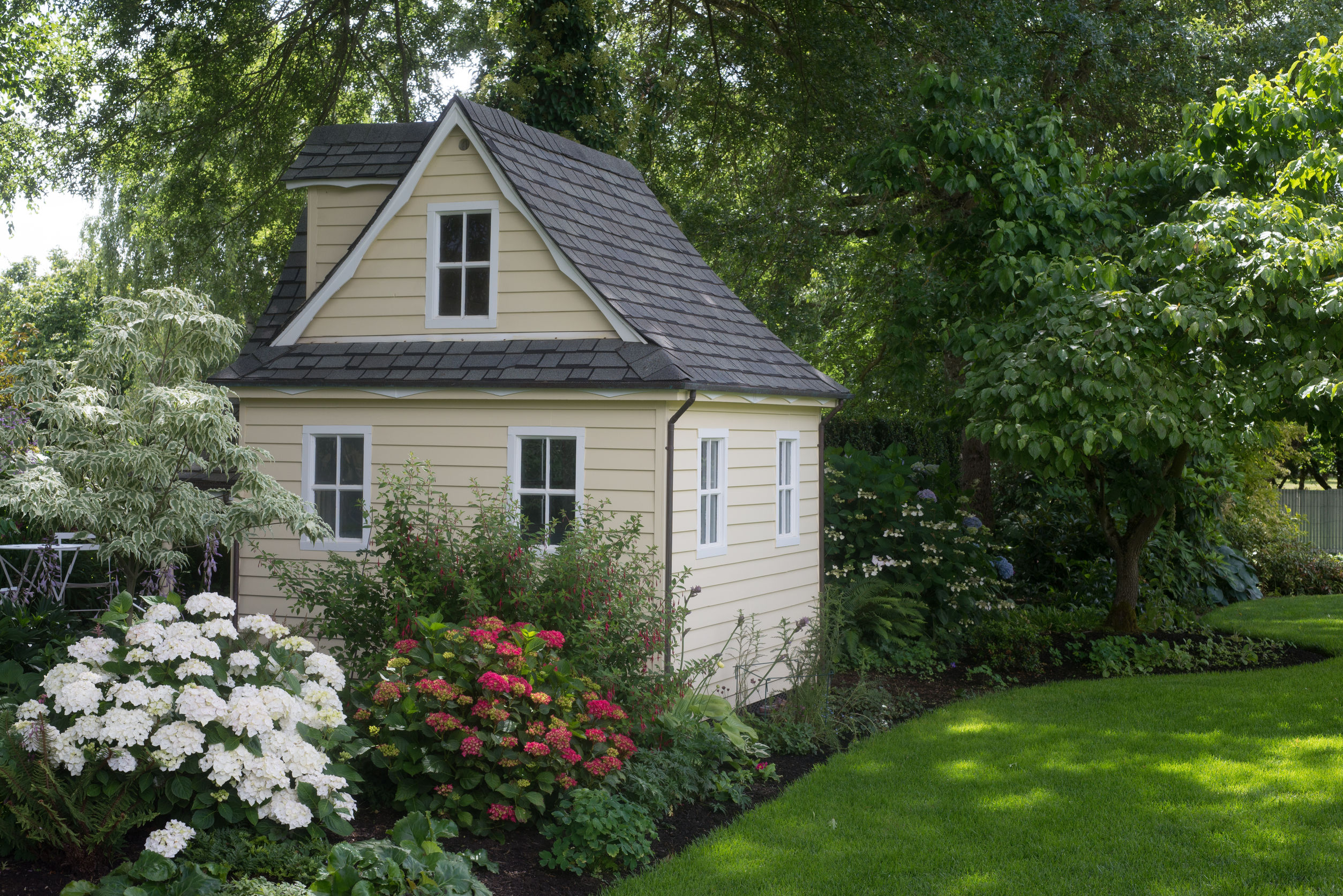 Cozy Garden House